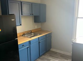 415 9th St APT 2, Troy, NY 12180
