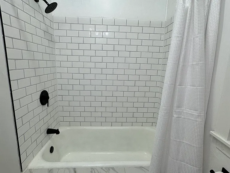 5237 Sutherland Ave #2 — Photo 20