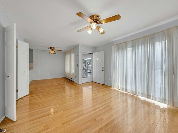 5th image of 66 Village Green Rd