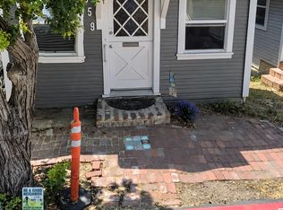 859 Loma Dr, Hermosa Beach, CA 90254
