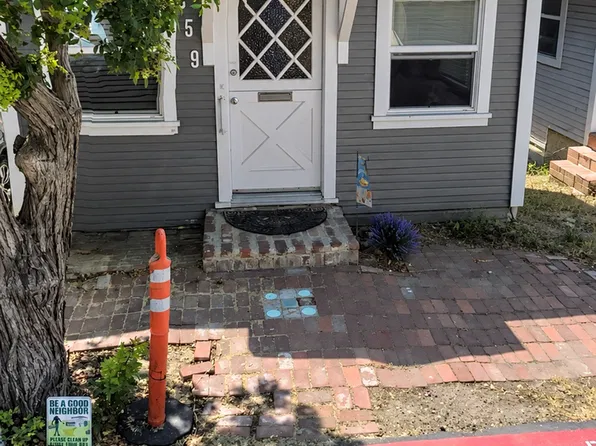 859 Loma Dr, Hermosa Beach, CA 90254