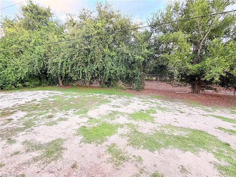 8204 Matanzas Rd — Photo 16