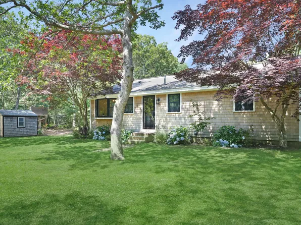 110 Otis Bassett Rd, West Tisbury, MA 02575