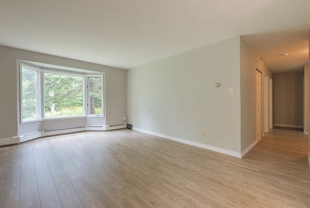 85 Westgrove — Photo 4