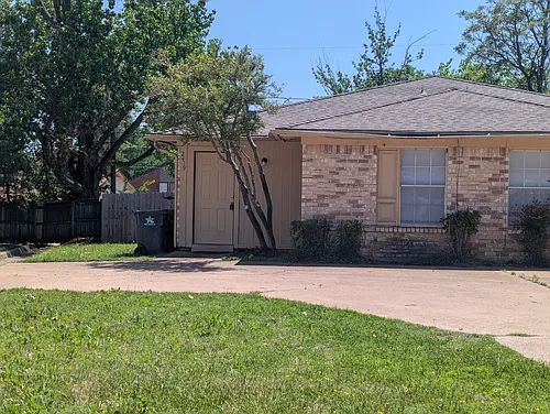 2419 Springmont Ct Photo 1