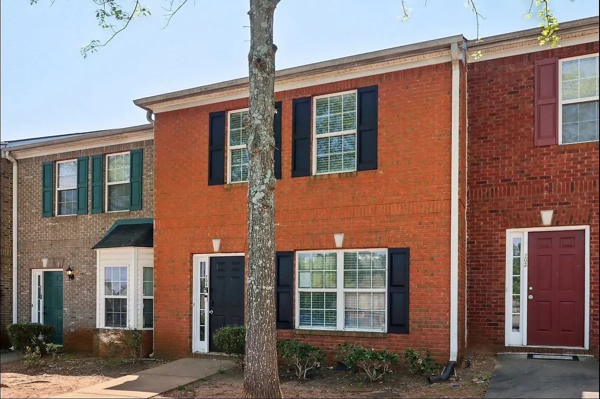 Building Photo - 7712 Autry Cir #204