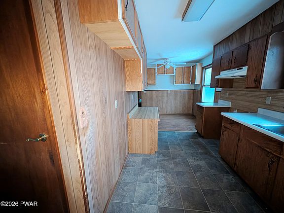 3rd image of 787 Champlin Hill Rd