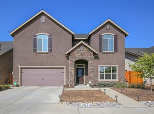 2246 Amanecer Ave, Clovis, CA 93619