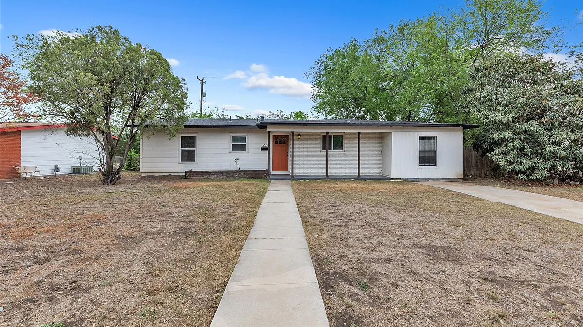 Building Photo - 258 Antrim Dr