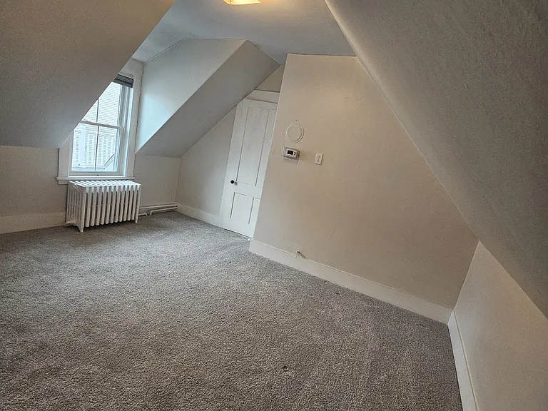 27 Laurel St #2 — Photo 7