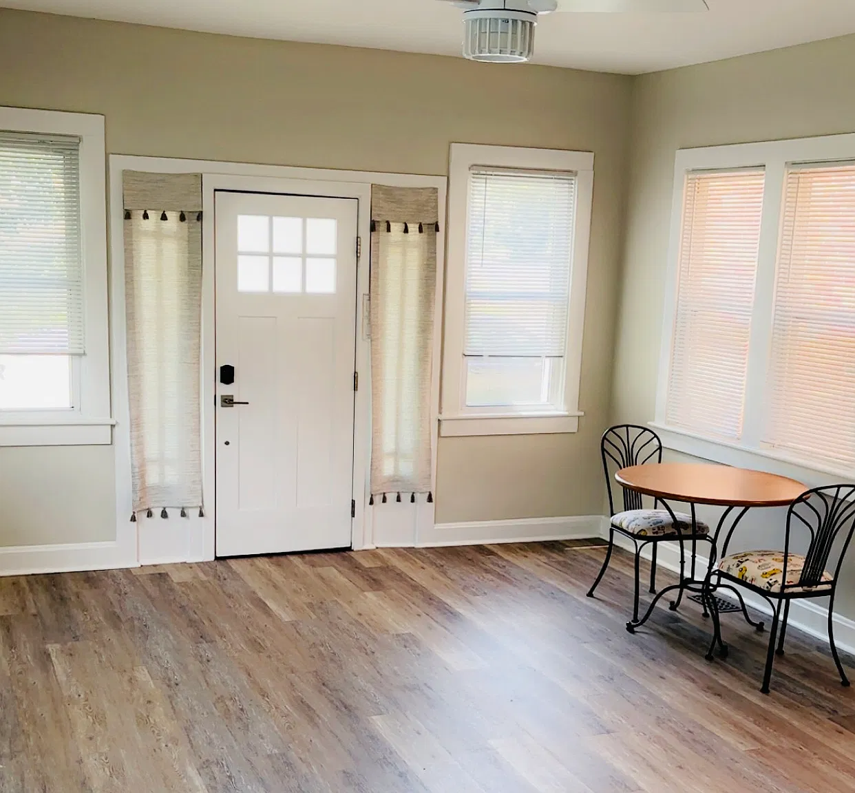 2 bed, 1270 sqft, $1,200 — Photo 3