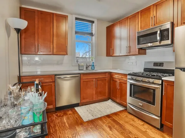 824 Washington St #4, Hoboken, NJ 07030