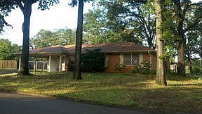 1st image of 103 Woodway Ln