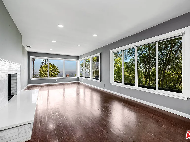 1438 Davies Dr — Photo 5