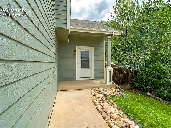 4th image of 5021 Copen Dr