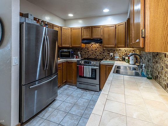 3rd image of 3315 Chemehuevi Blvd
