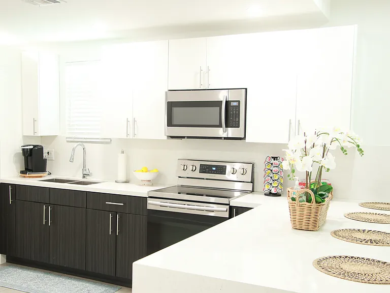 920 SW 4th Ave — Photo 13