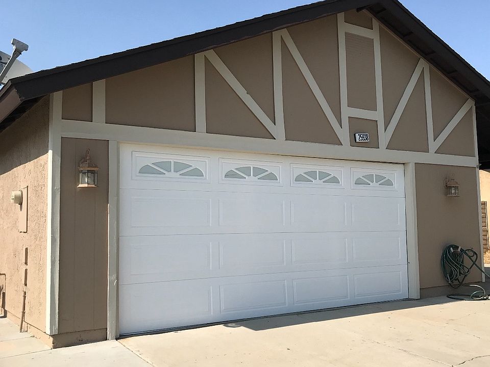 1st image of 25938 Delphinium Ave