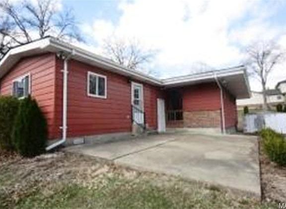 2nd image of 670 Radford Dr
