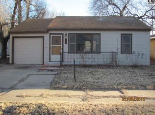 709 E 9th Ave, Hutchinson, KS 67501