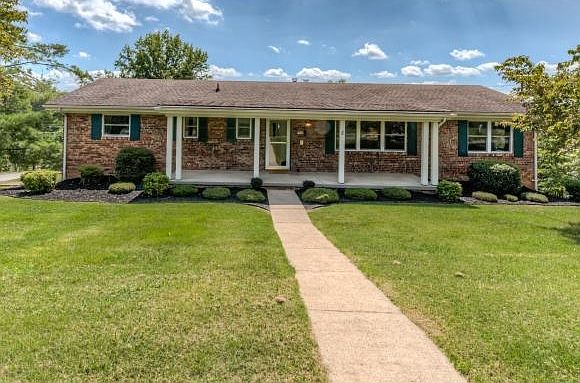 1st image of 401 Meadowlark Dr