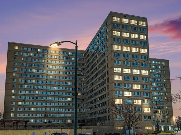 8900 E Jefferson Ave APT 729, Detroit, MI 48214