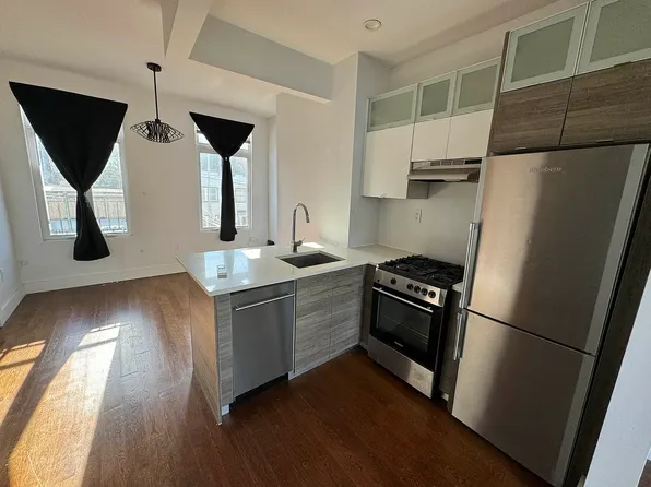 38 Catherine St, Brooklyn, NY