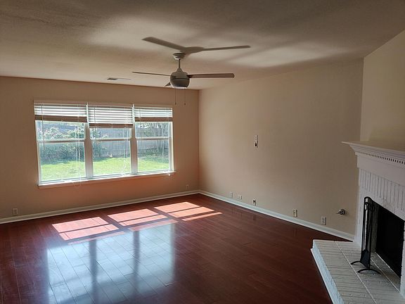 5th image of 2311 Bakers Way