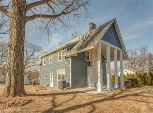 2 Ridge Ln, Belleville, IL 62223