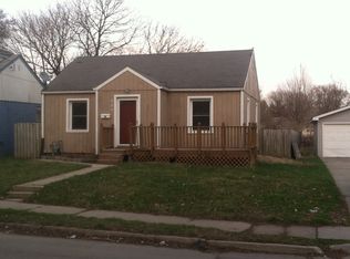 909 E 23rd St, Des Moines, IA 50317