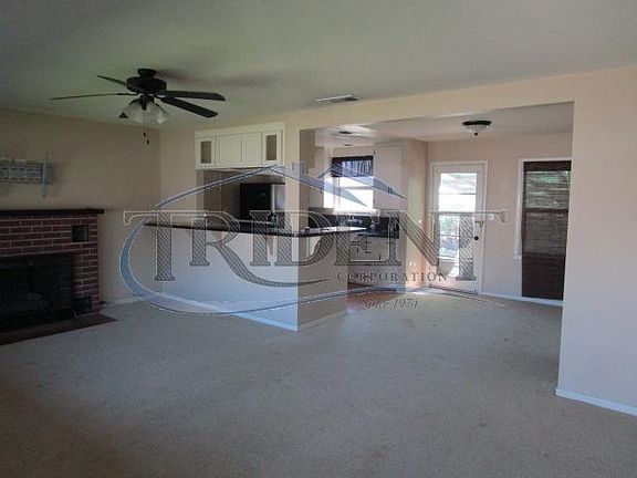 4th image of 2225 Greeley Dr