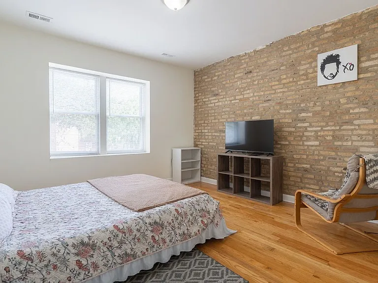 3355 W Wilson Ave #1000 — Photo 7