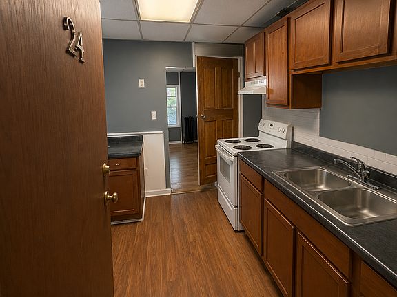 3rd image of 348 Maria Ave APT 24