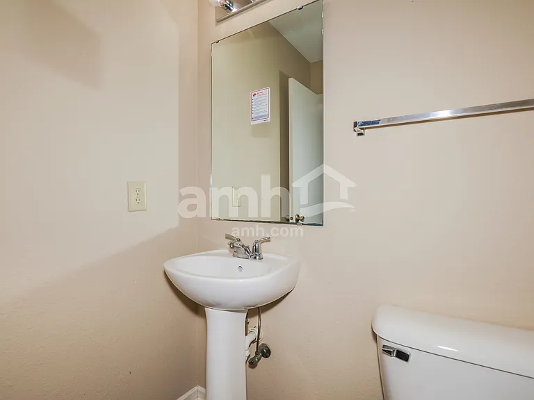 13912 Meadow Lake Dr — Photo 16