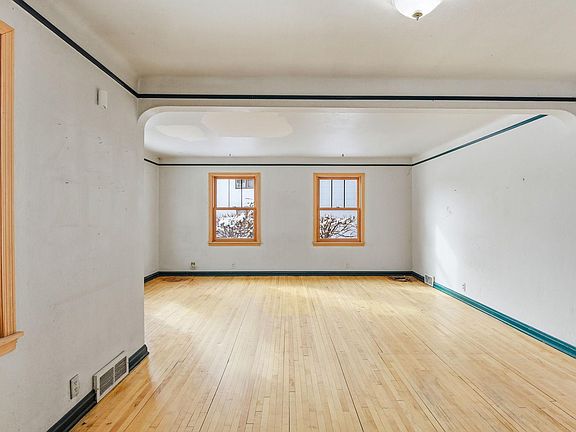5th image of 1869 Chelton Ave