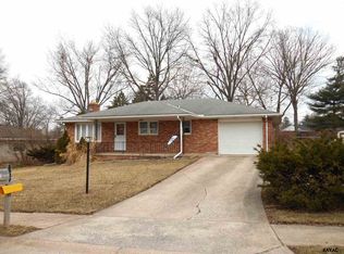 2329 Redwood Rd, York, PA 17408