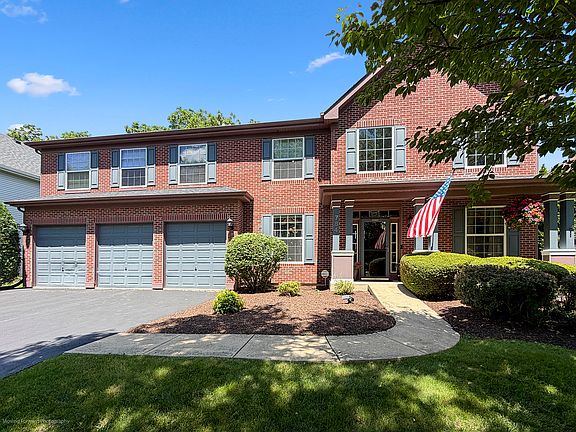 4th image of 784 Lindsey Ln