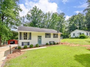 1973 County Rd, Alexander City, AL 35010