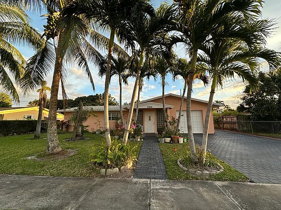 2nd image of 2464 Edgewater Drive