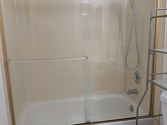 3rd image of 9279 Corinthian Cir