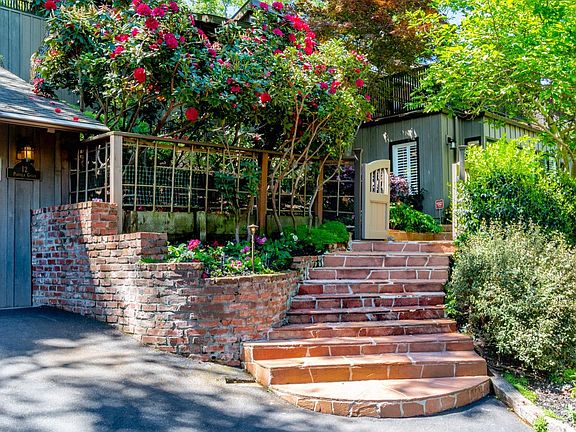 5th image of 12 Portola Green Cir