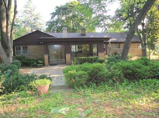 16025 Elderlawn Pkwy, Brookfield, WI 53005