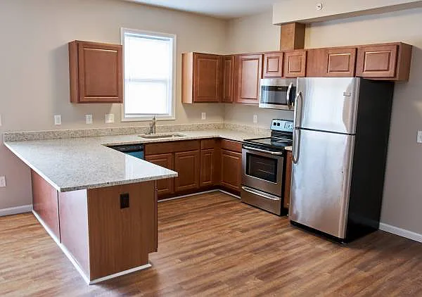2 bed, 1300 sqft, $1,495 — Photo 2