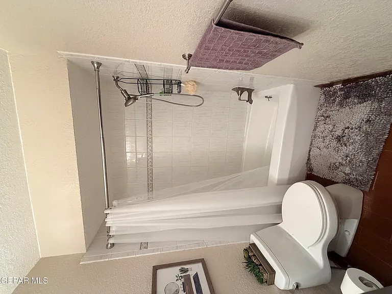6201 Escondido Dr #17E — Photo 13