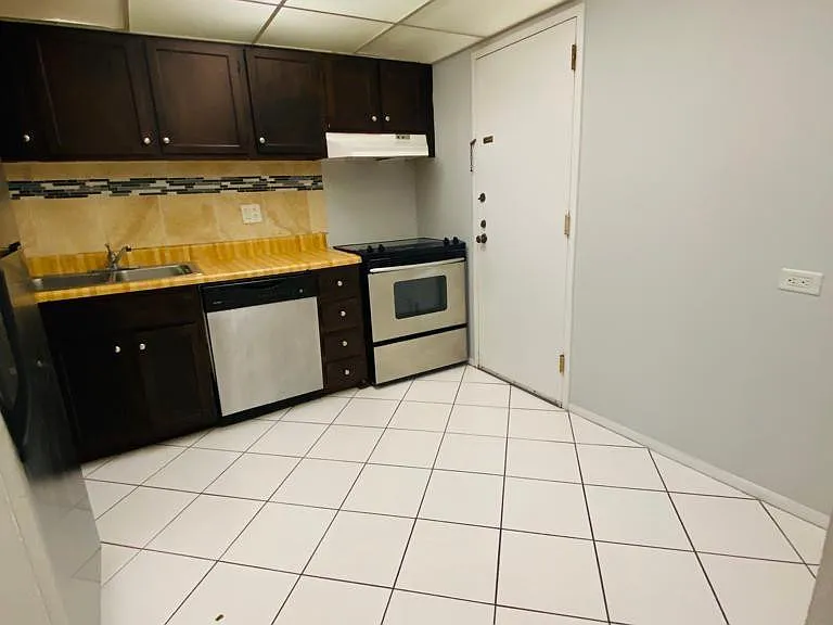 3760 Inverrary Dr #2H — Photo 15