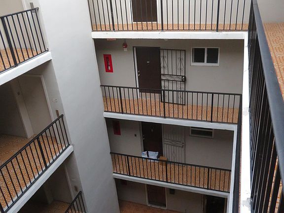 ATRIUM II
