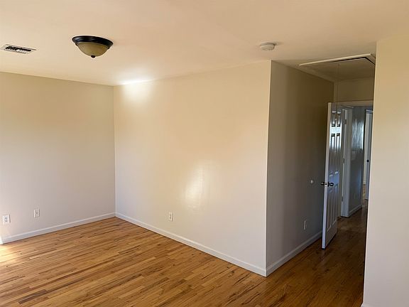 5th image of 99 Bidwell Ave #2