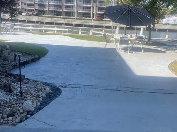 Undisclosed, Hallandale, FL 33009