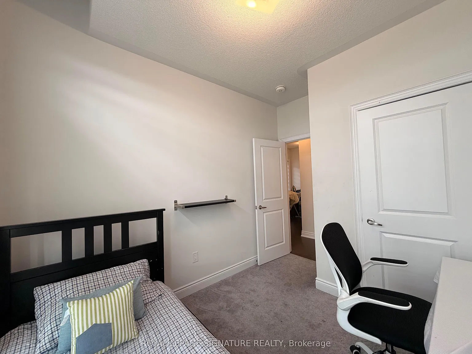 1 bed, $1,200 — Photo 2