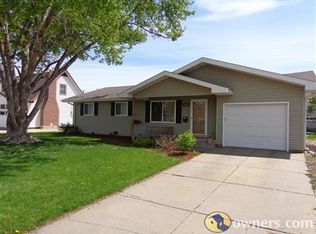 2618 Pawnee Ave, North Platte, NE 69101